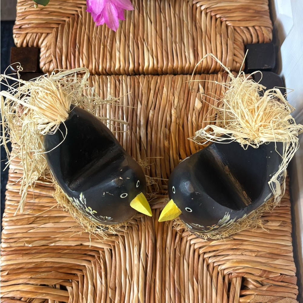 Set of 2 Loblaws Black Decorative Rustic Chicken Figurines Wood + Straw Accents - Picture 6 of 9